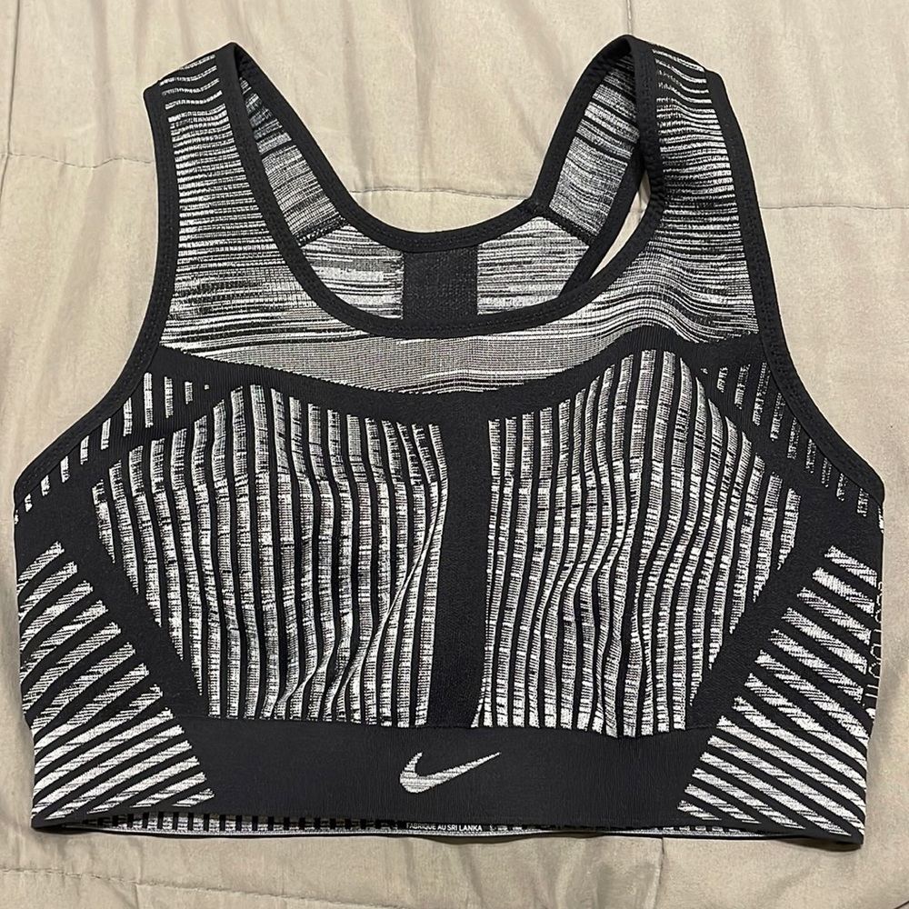 Nike sports bra flyknit fenom fe/nom